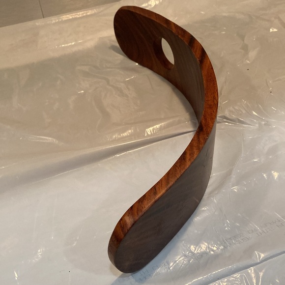 Custom Wood Wine Bottle Stand For a Single Bottle Of Wine Wood Wine Holder Decor - Picture 6 of 14